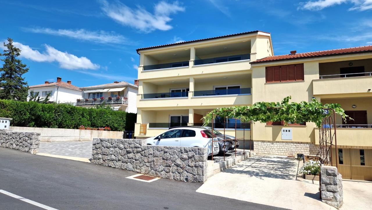 Apartmani Krajinovic Veglia Exterior foto