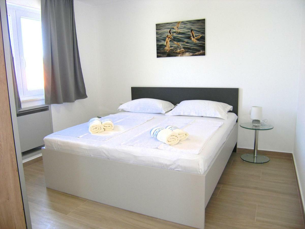 Apartmani Krajinovic Veglia Exterior foto