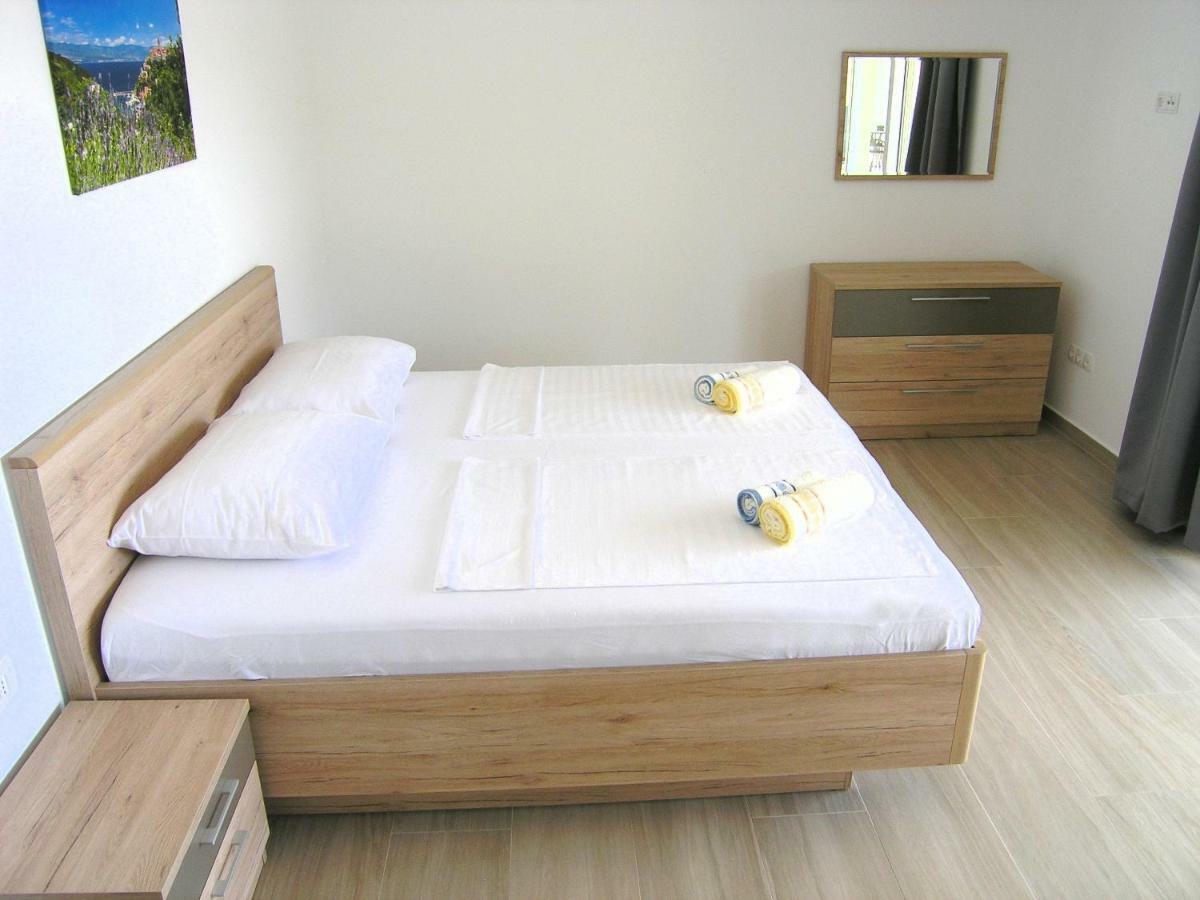 Apartmani Krajinovic Veglia Exterior foto