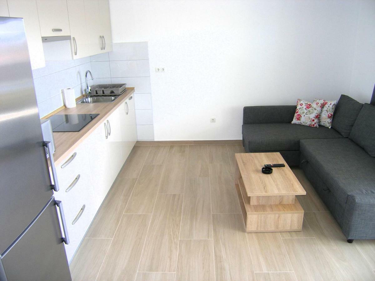 Apartmani Krajinovic Veglia Exterior foto