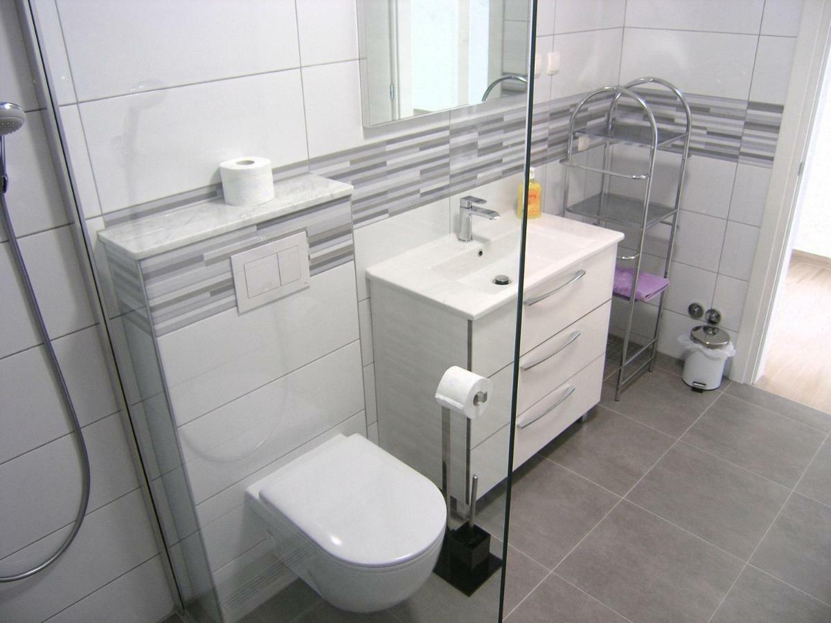 Apartmani Krajinovic Veglia Exterior foto