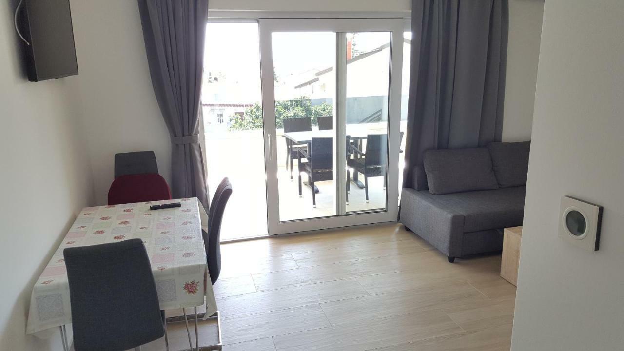 Apartmani Krajinovic Veglia Exterior foto