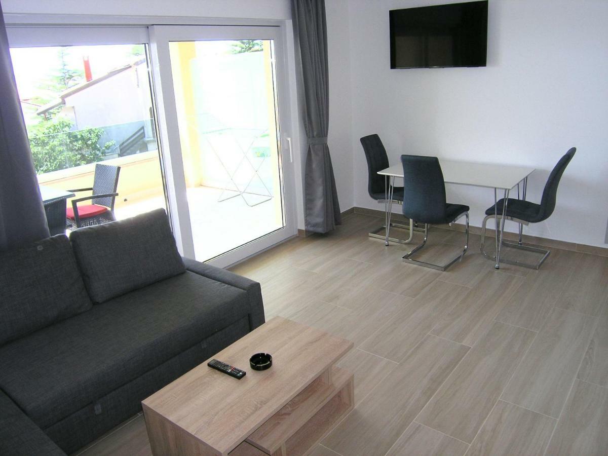 Apartmani Krajinovic Veglia Exterior foto